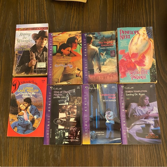 Set of 8 Romance Paperback Novels - Picture 1 of 2